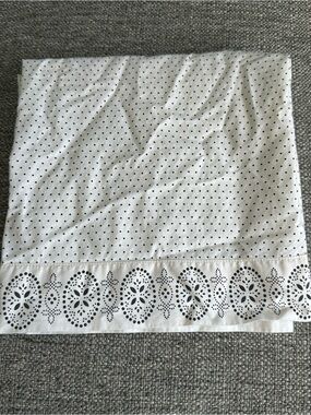 Ralph Lauren Chaps White and Black‎ Polka Dot King Pillowcase French Riviera